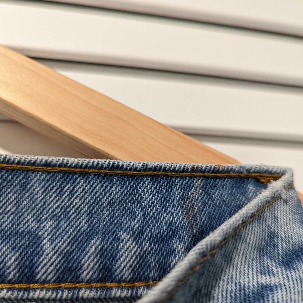 70s Straight Leg Jeans - Destroyed Sunfaded Indigo by Re/Done - Picture 6 of 6